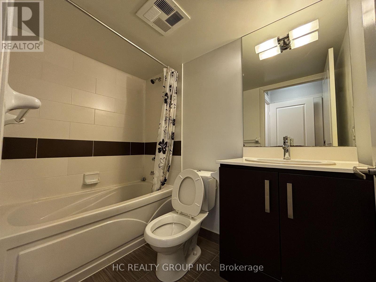 903 - 17 Anndale Drive, Toronto, ON - Indoor Photo Showing Bathroom