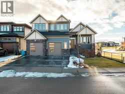 182 Canyon Estates Way W Lethbridge, AB T1K 7A4