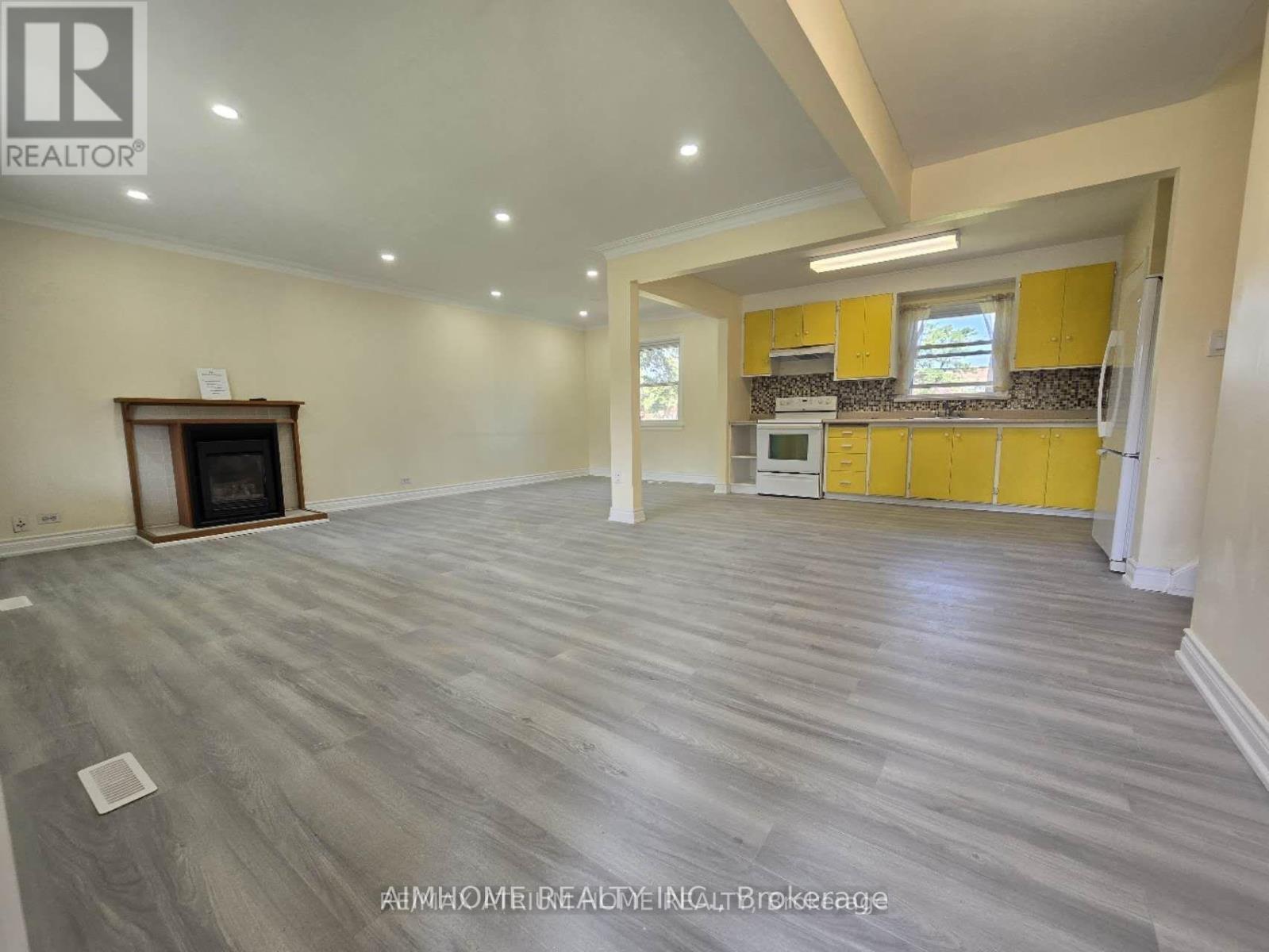 6 Abercorn Road, Markham, ON - Indoor With Fireplace