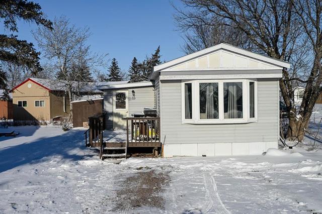 15 Aspen Four Dr, Steinbach, MB