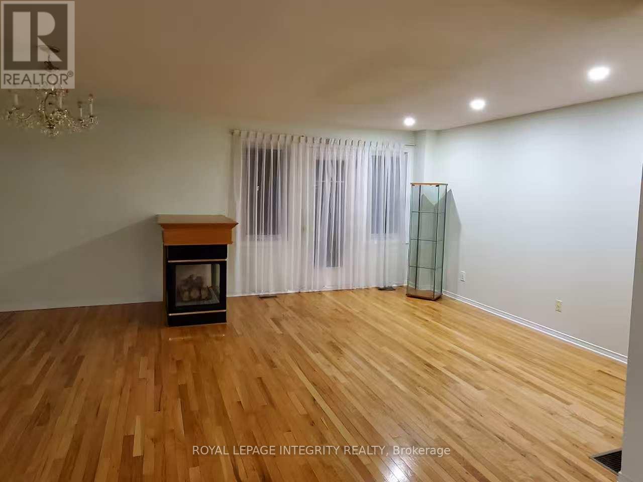 31 Thornbury Crescent, Ottawa, ON - Indoor