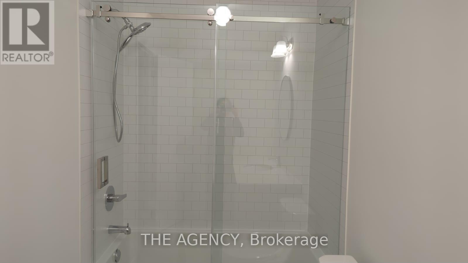 2036 Horace Duncan Crescent, Oshawa, ON - Indoor Photo Showing Bathroom