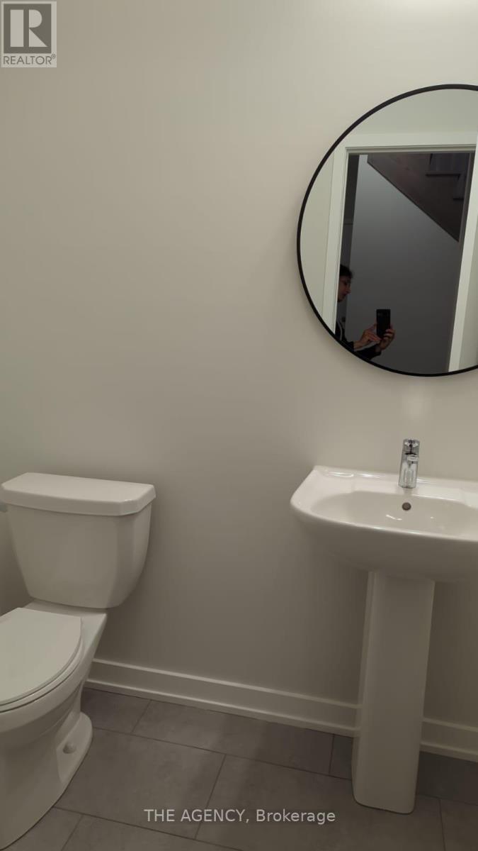 2036 Horace Duncan Crescent, Oshawa, ON - Indoor Photo Showing Bathroom