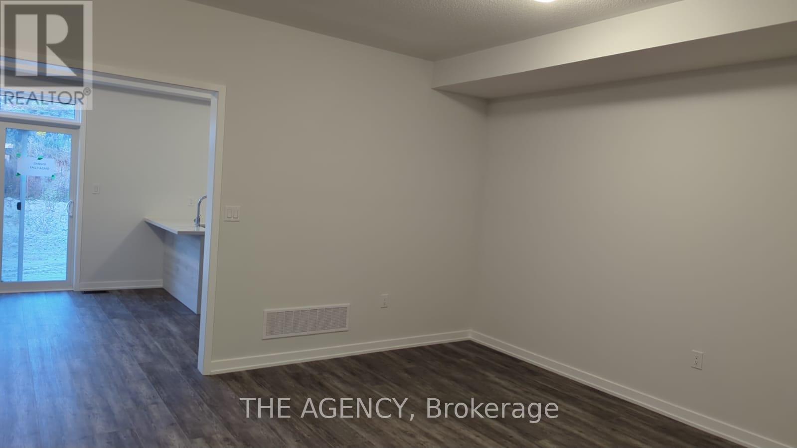 2036 Horace Duncan Crescent, Oshawa, ON - Indoor Photo Showing Other Room