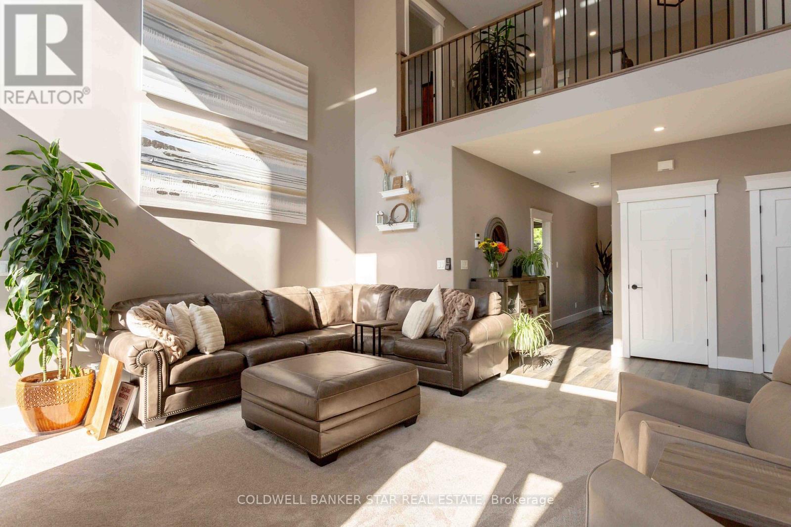 So much natural light! - 8037 Springwater Road, Central Elgin, ON