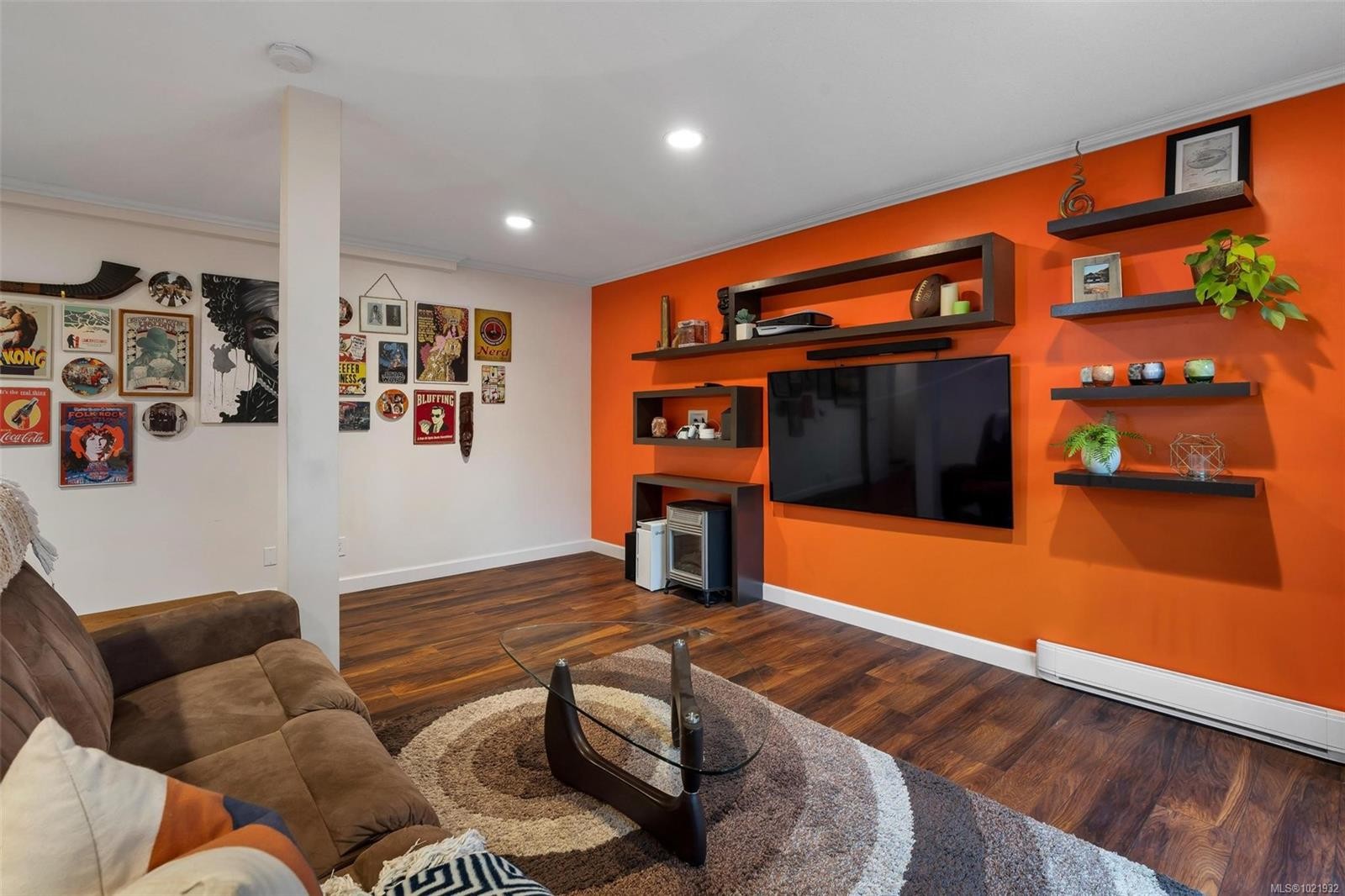 17-897 Admirals Rd, Esquimalt, BC