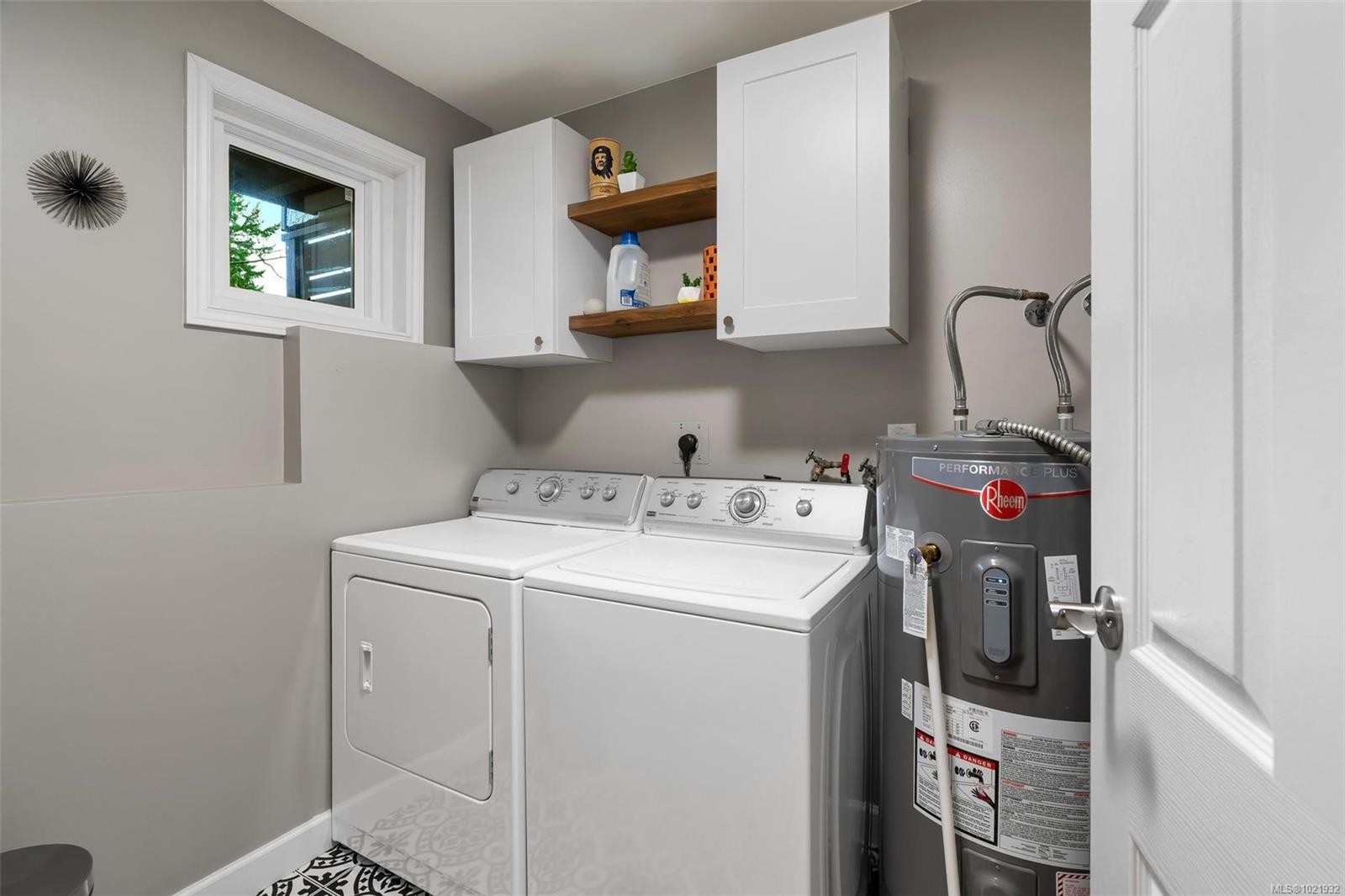 17-897 Admirals Rd, Esquimalt, BC