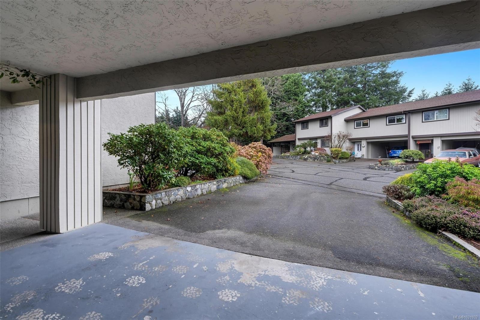 17-897 Admirals Rd, Esquimalt, BC