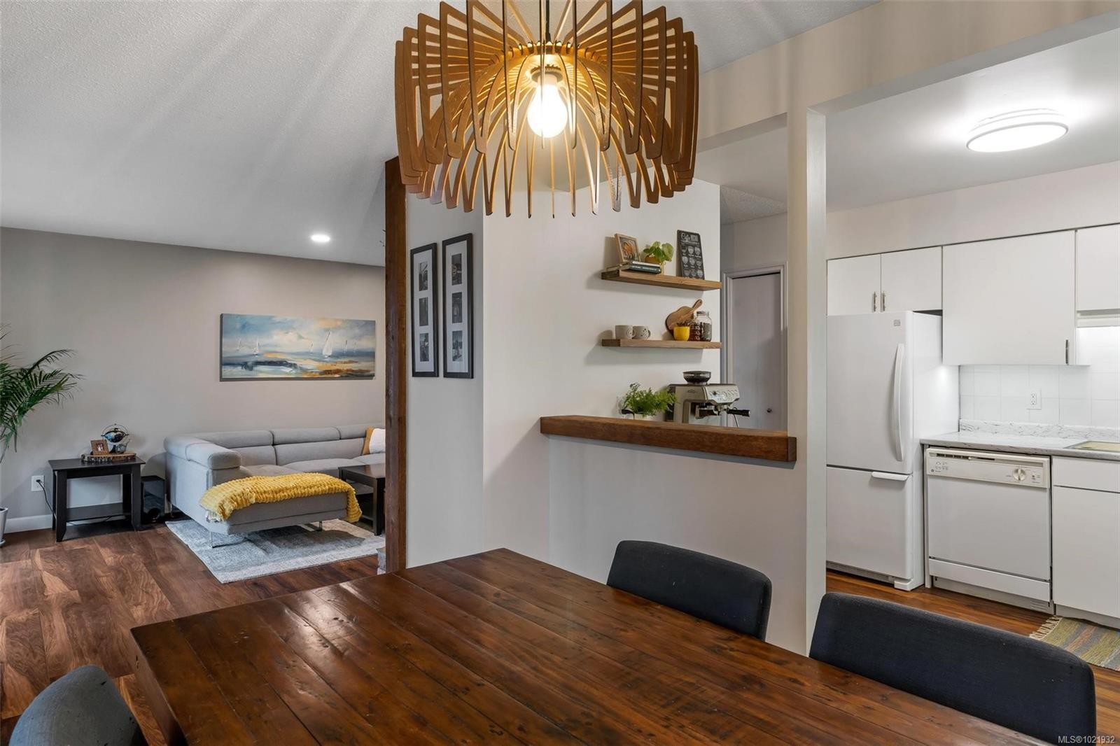 17-897 Admirals Rd, Esquimalt, BC