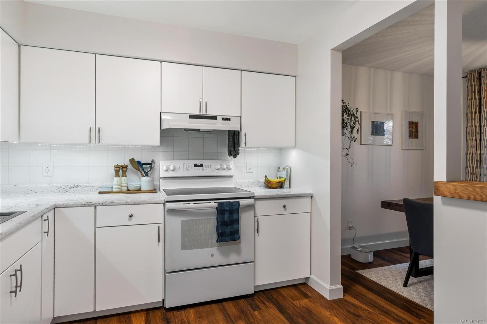 17-897 Admirals Rd, Esquimalt, BC