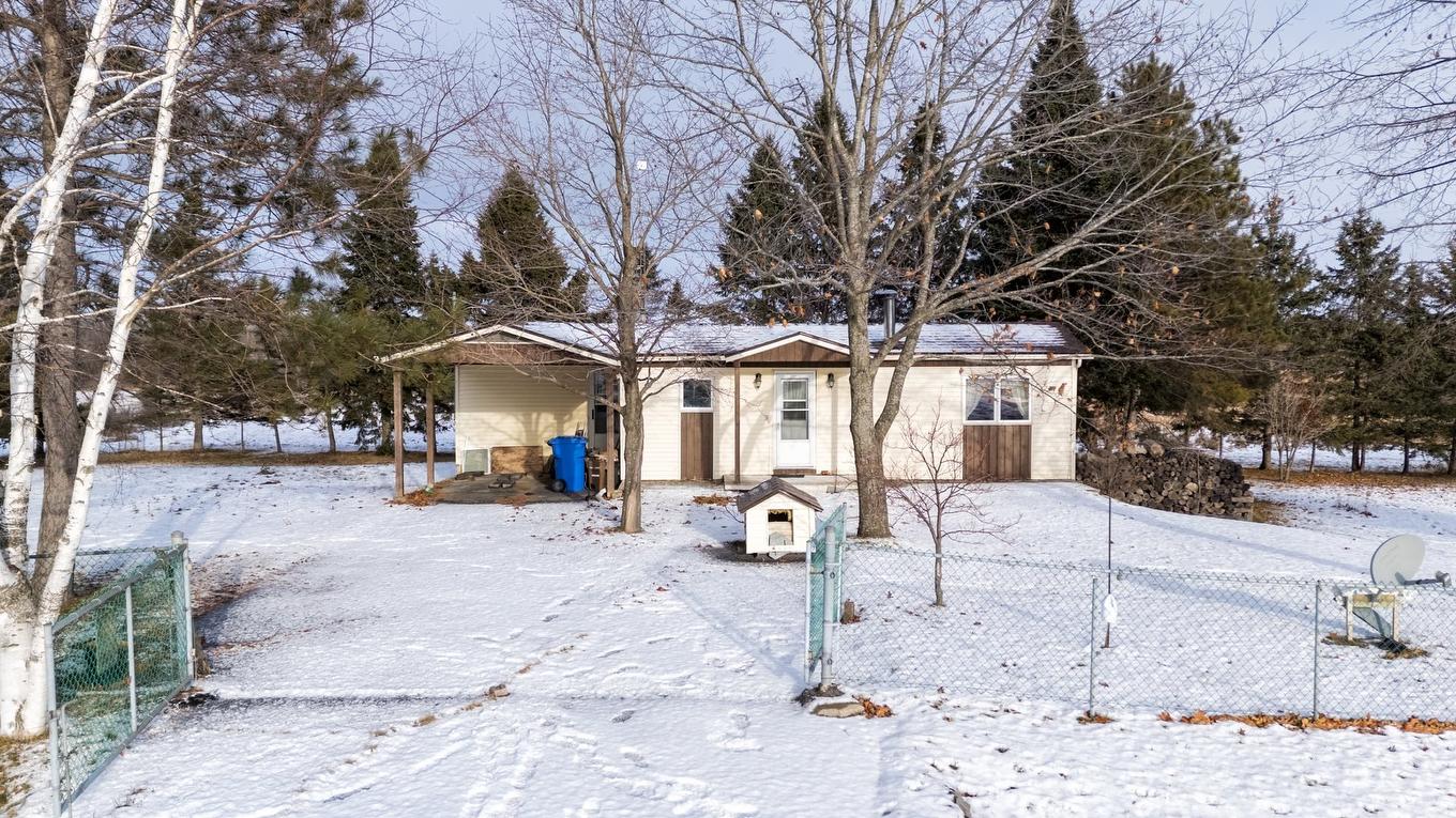 Façade - 162 Route 342, Pointe-Fortune, QC - Outdoor