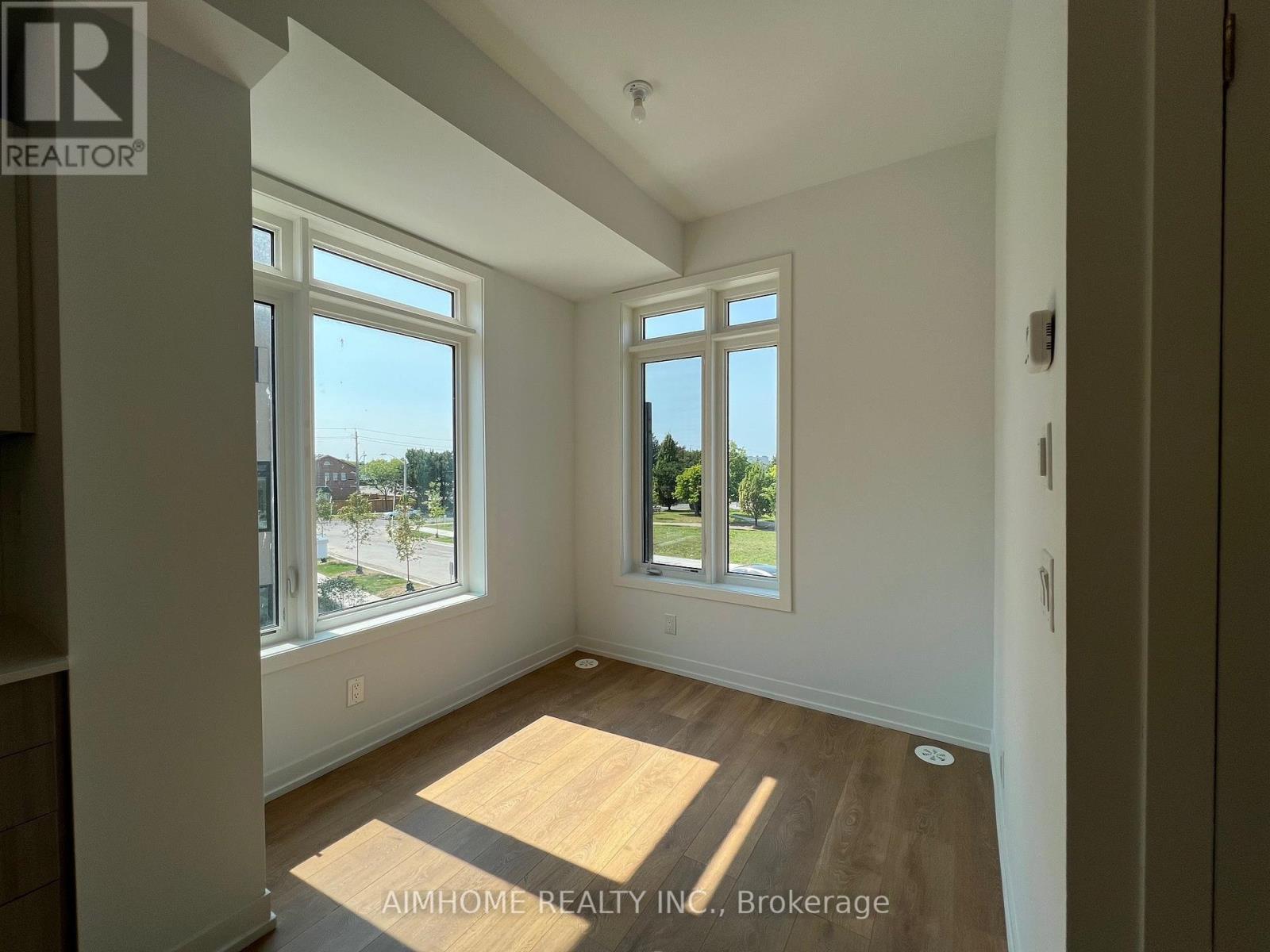 19 Case Ootes Drive, Toronto, ON - Indoor Photo Showing Other Room