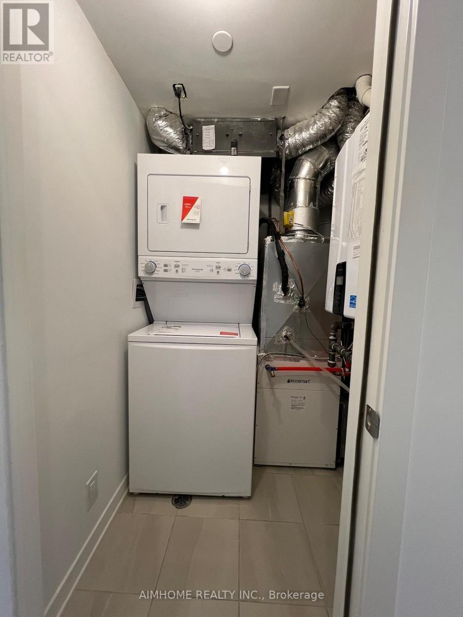 19 Case Ootes Drive, Toronto, ON - Indoor Photo Showing Laundry Room