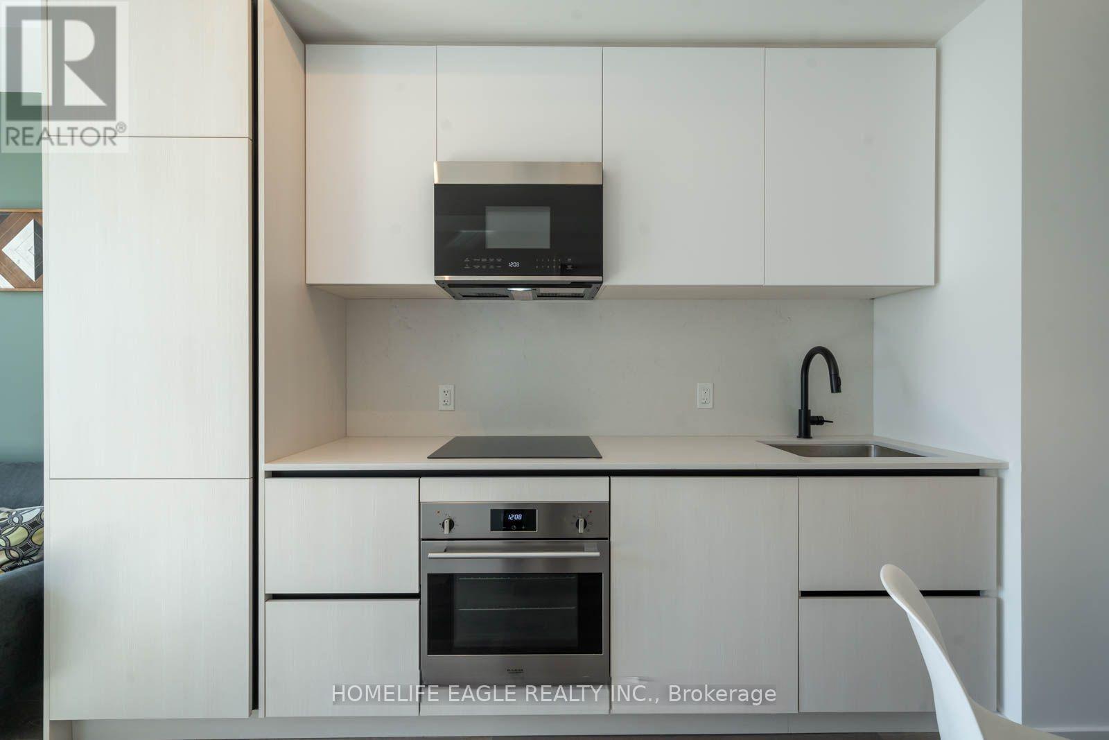 3807 - 108 Peter Street, Toronto, ON - Indoor Photo Showing Kitchen