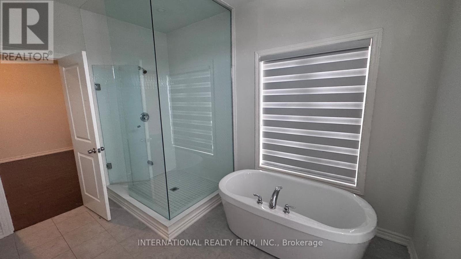 1222 Plymouth Drive, Oshawa, ON - Indoor Photo Showing Bathroom