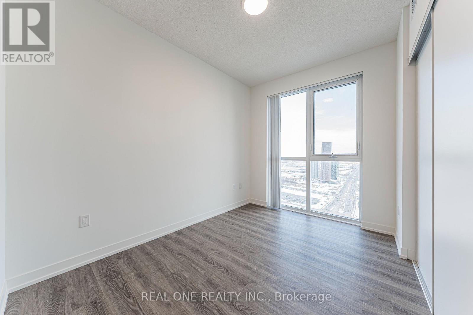 4509 - 8 Interchange Way, Vaughan, ON - Indoor Photo Showing Other Room