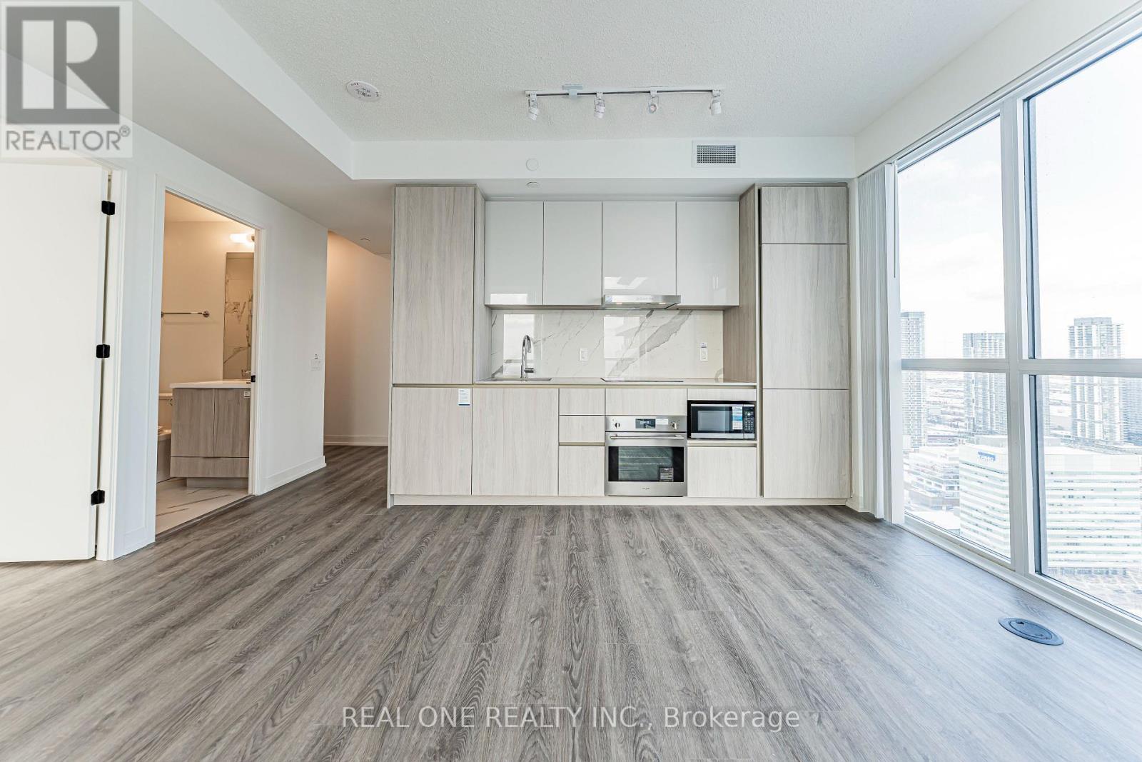 4509 - 8 Interchange Way, Vaughan, ON - Indoor