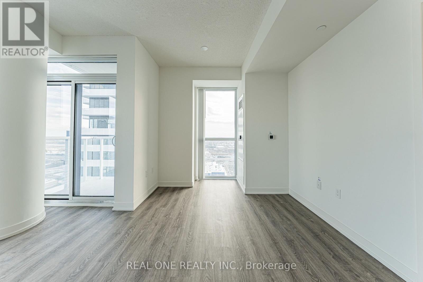 4509 - 8 Interchange Way, Vaughan, ON - Indoor Photo Showing Other Room