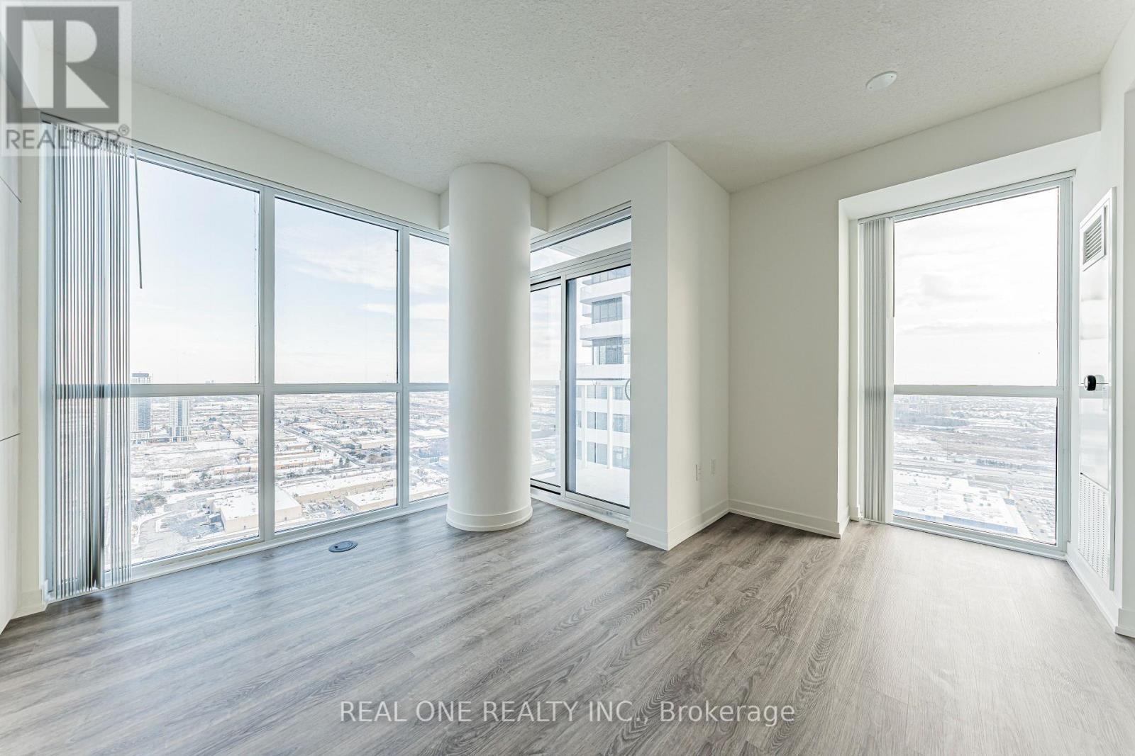 4509 - 8 Interchange Way, Vaughan, ON - Indoor Photo Showing Other Room