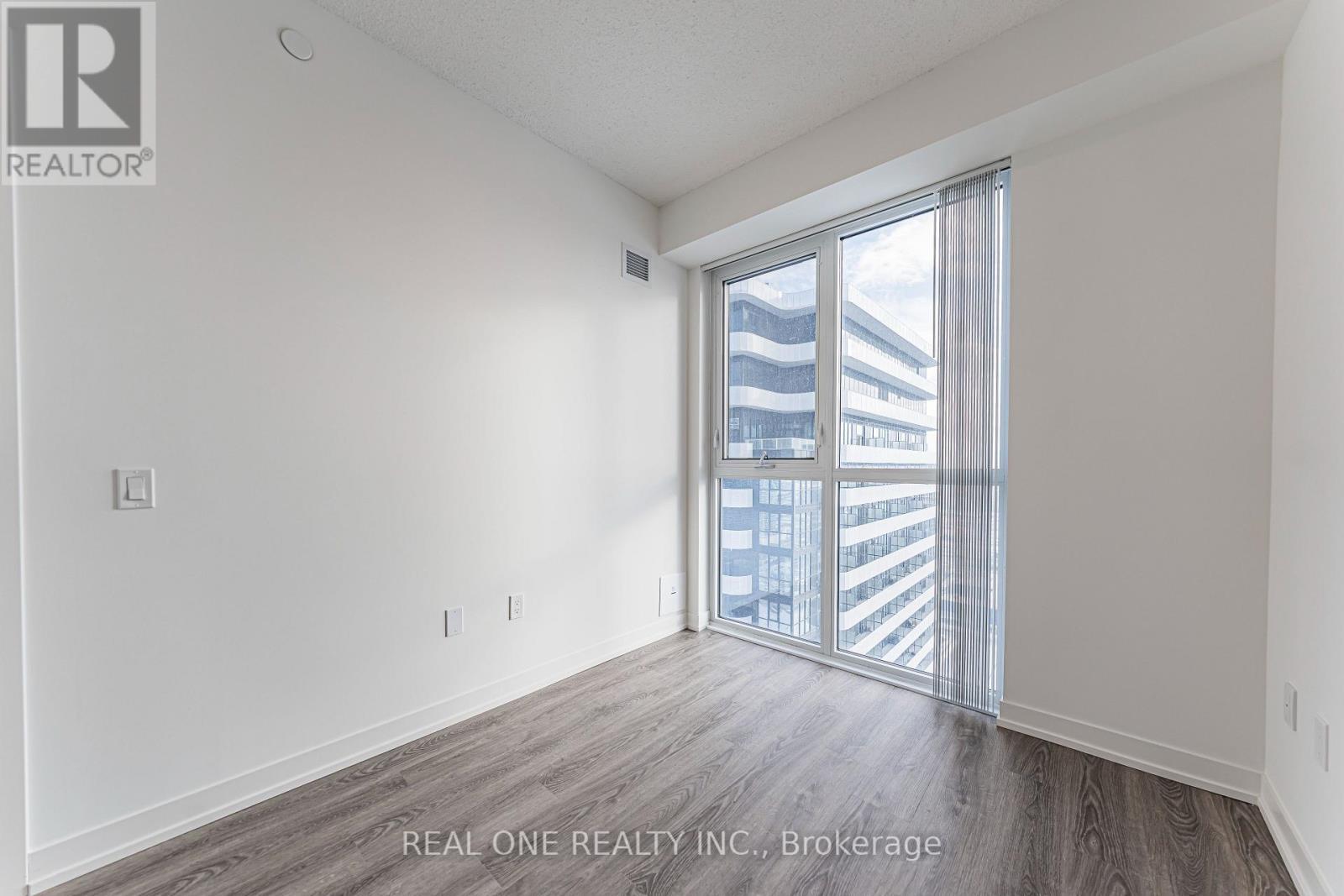 4509 - 8 Interchange Way, Vaughan, ON - Indoor Photo Showing Other Room