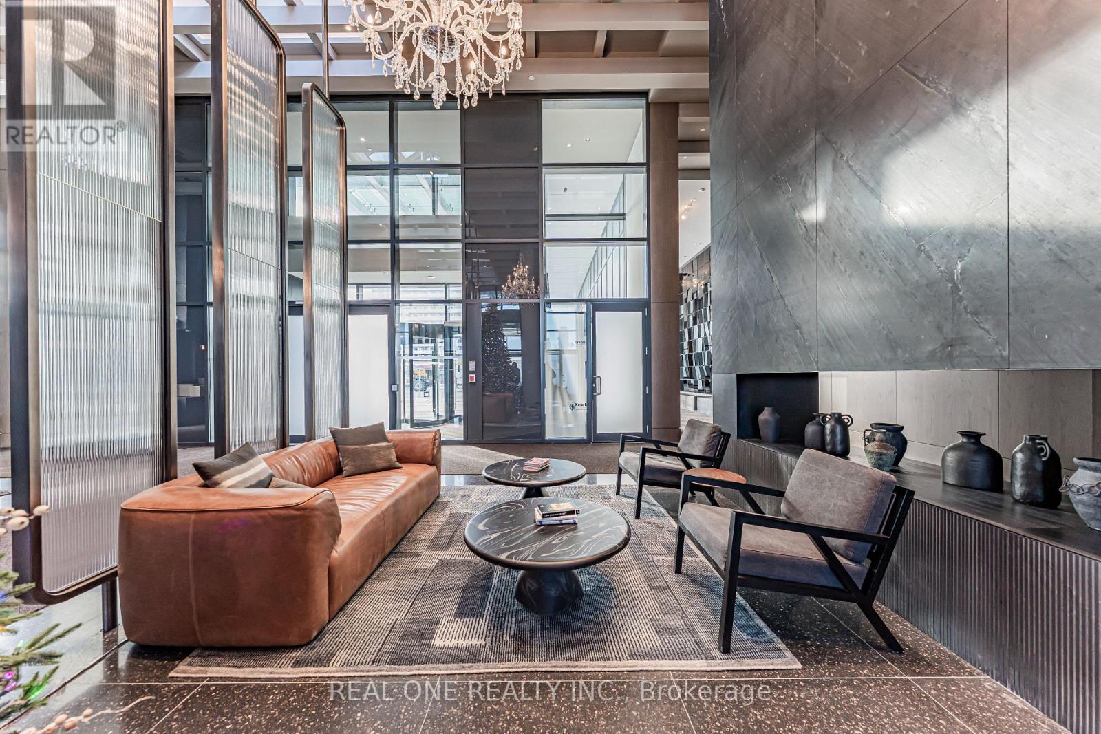 4509 - 8 Interchange Way, Vaughan, ON - Indoor Photo Showing Other Room