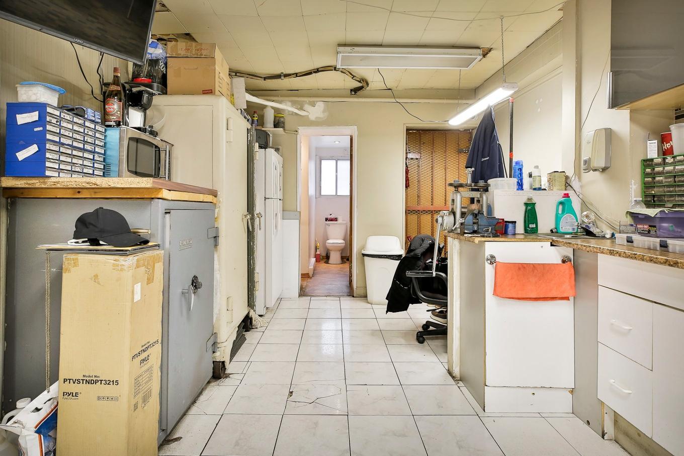 Vue d'ensemble - 1981 Rue Jean-Talon E., Montréal (Villeray/Saint-Michel/Parc-Extension), QC - Indoor