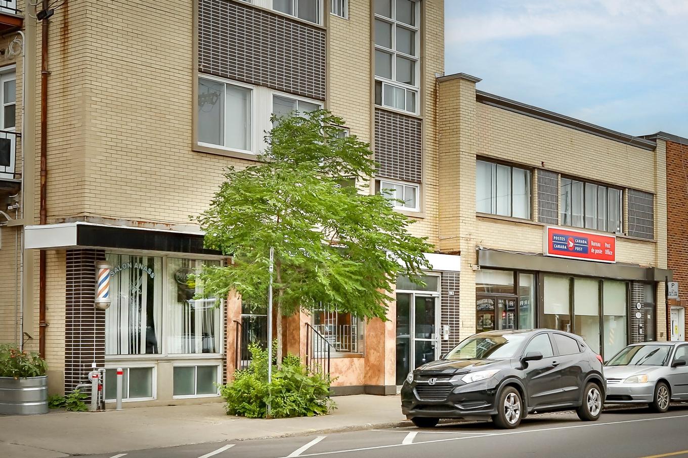 Façade - 1981 Rue Jean-Talon E., Montréal (Villeray/Saint-Michel/Parc-Extension), QC - Outdoor