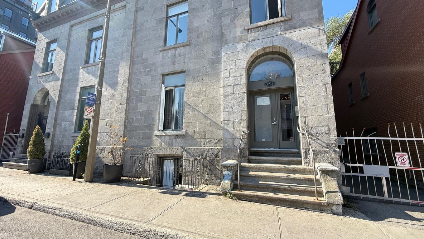 Exterior - 9-1216 Rue St-Hubert, Montréal (Ville-Marie), QC - Outdoor With Facade