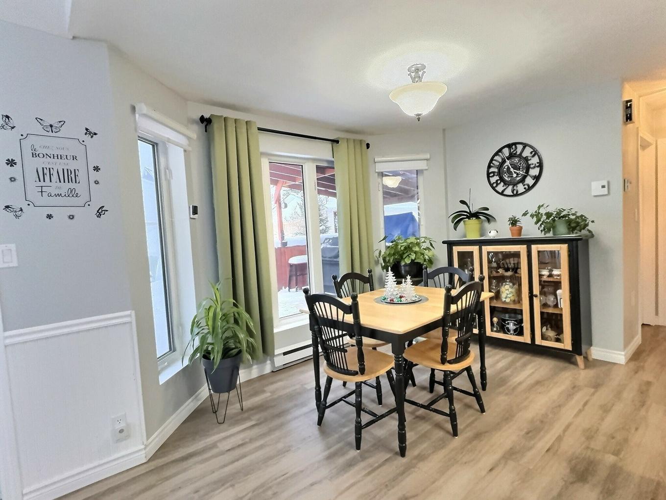 Dining room - 22 Rue St-Isidore O., Laverlochère-Angliers, QC - Indoor Photo Showing Dining Room