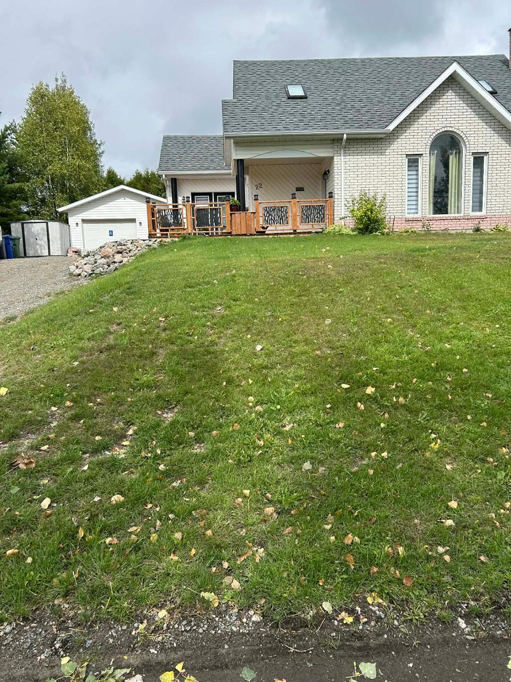 Backyard - 22 Rue St-Isidore O., Laverlochère-Angliers, QC - Outdoor