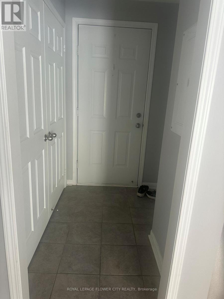 71 - 5650 Winston Churchill Boulevard, Mississauga, ON - Indoor Photo Showing Other Room
