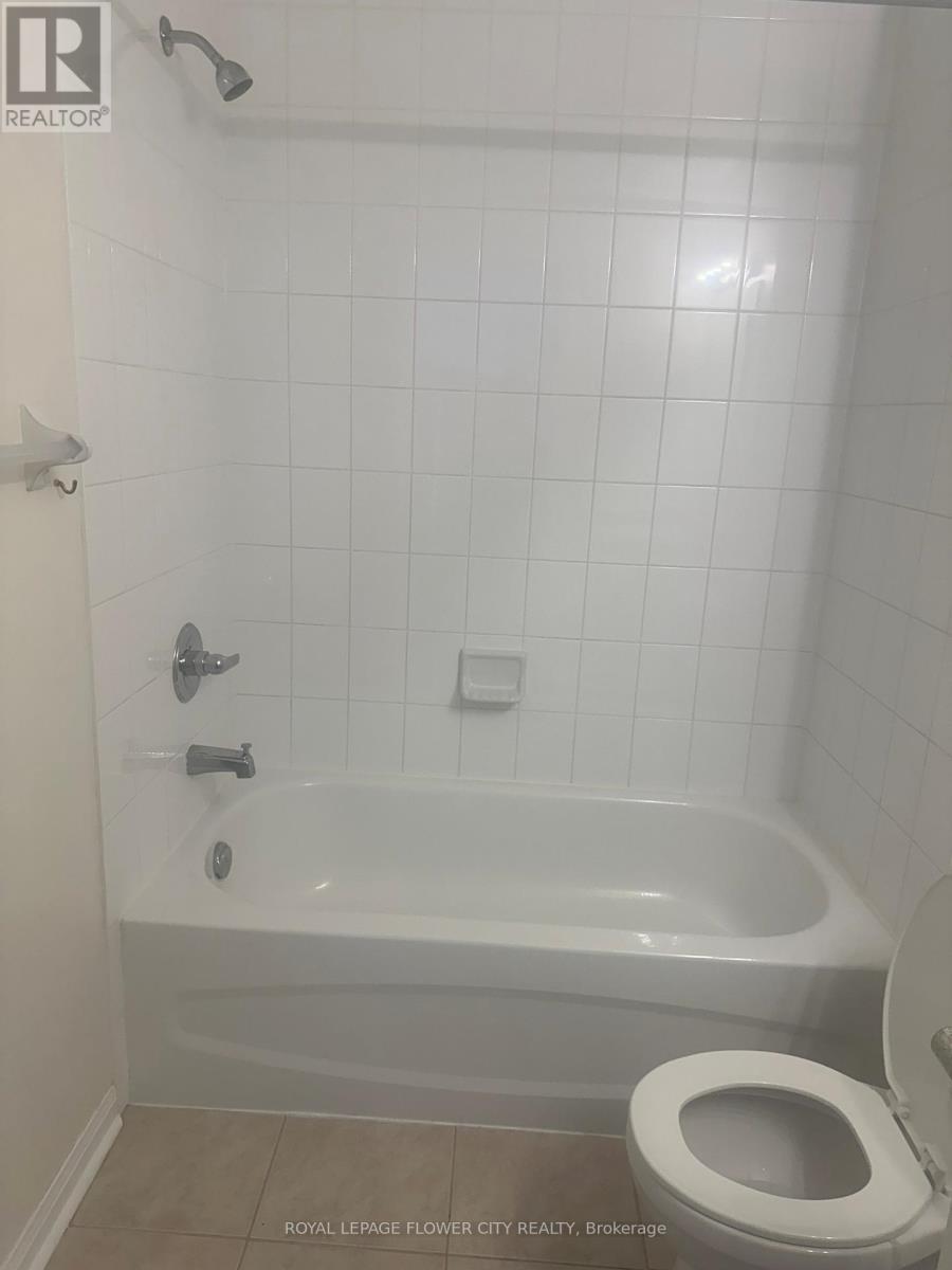 71 - 5650 Winston Churchill Boulevard, Mississauga, ON - Indoor Photo Showing Bathroom