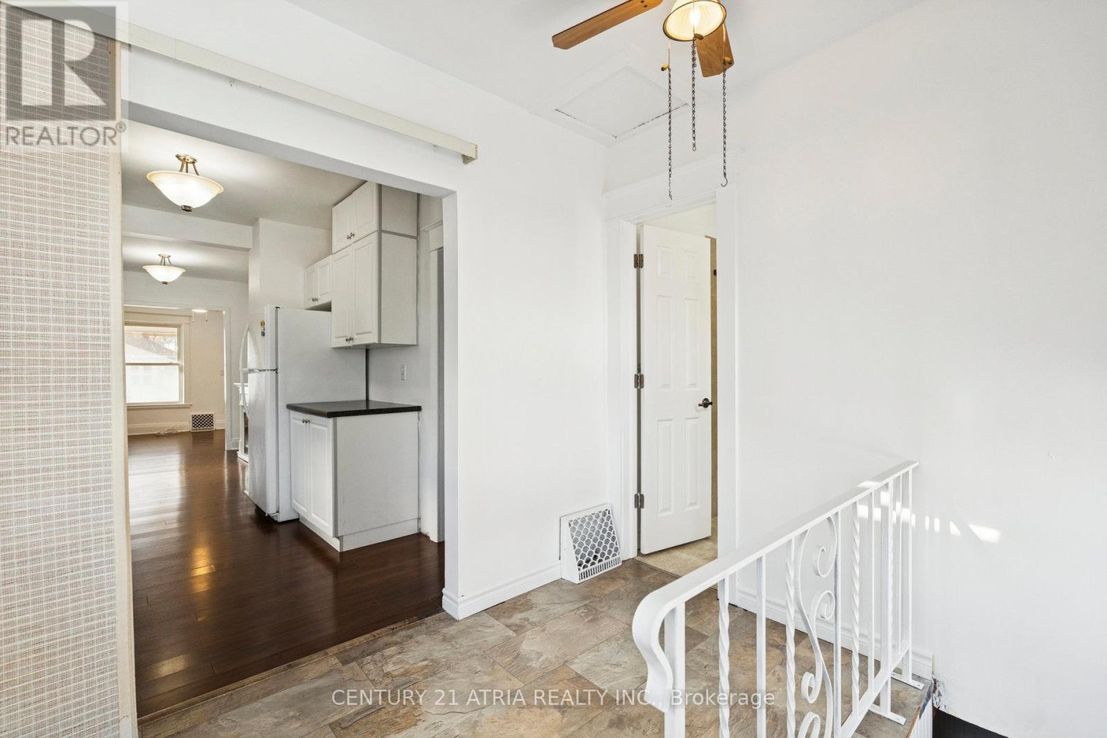 106 Burgar Street, Welland, ON - Indoor Photo Showing Other Room