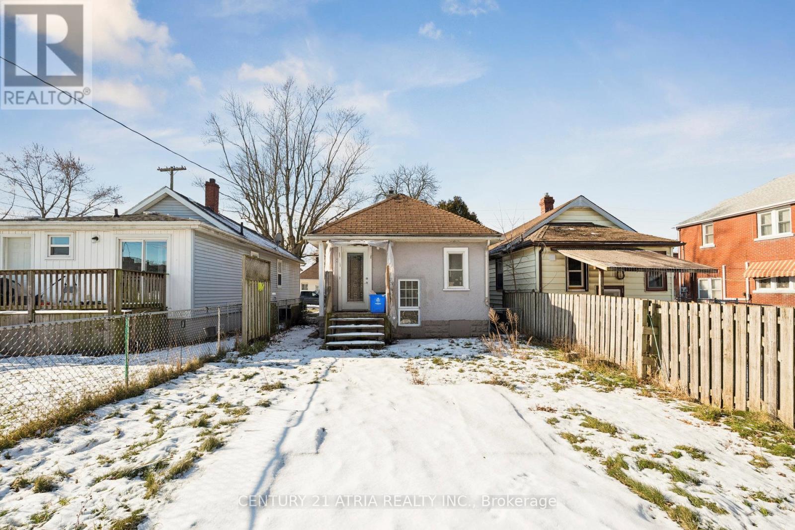 106 Burgar Street, Welland, ON - Outdoor