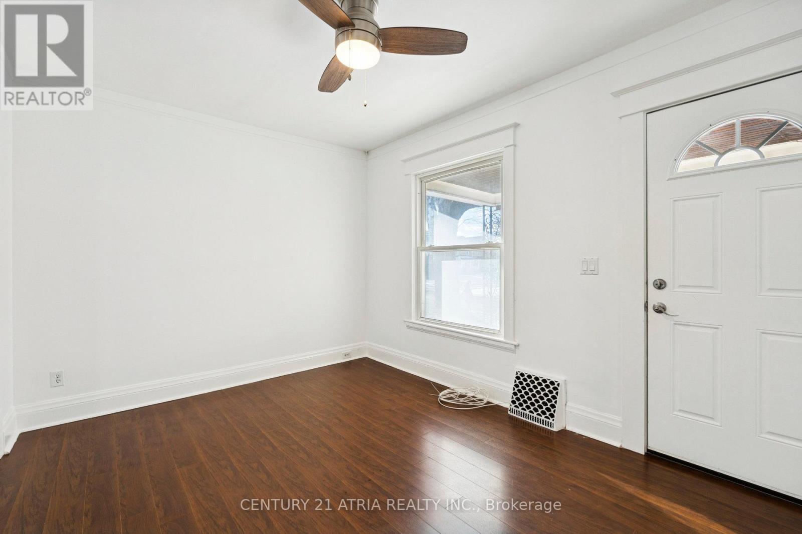 106 Burgar Street, Welland, ON - Indoor Photo Showing Other Room
