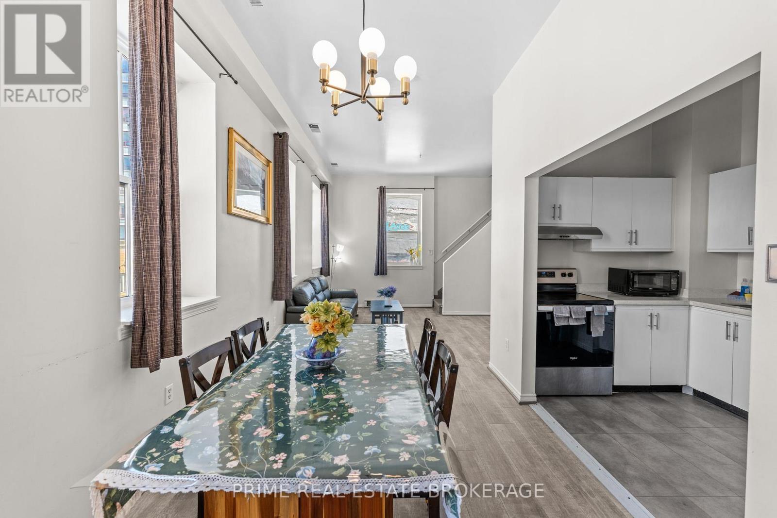 Unit 4 - 366 Richmond Street, London East (East K), ON - Indoor Photo Showing Dining Room