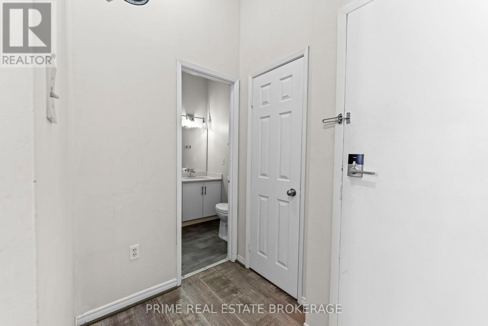 Unit 4 - 366 Richmond Street, London East (East K), ON - Indoor Photo Showing Other Room