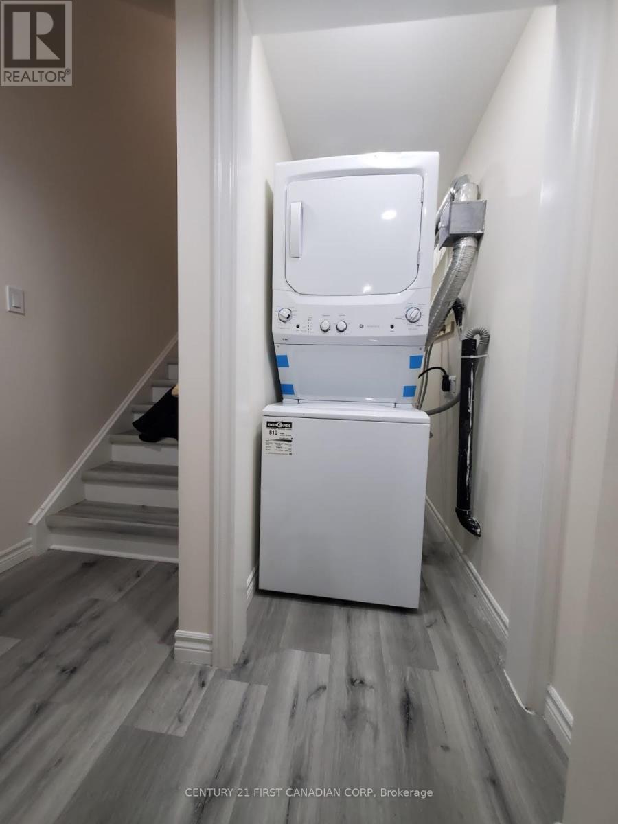 Lower - 289 Middleton Avenue, London South (South W), ON - Indoor Photo Showing Laundry Room