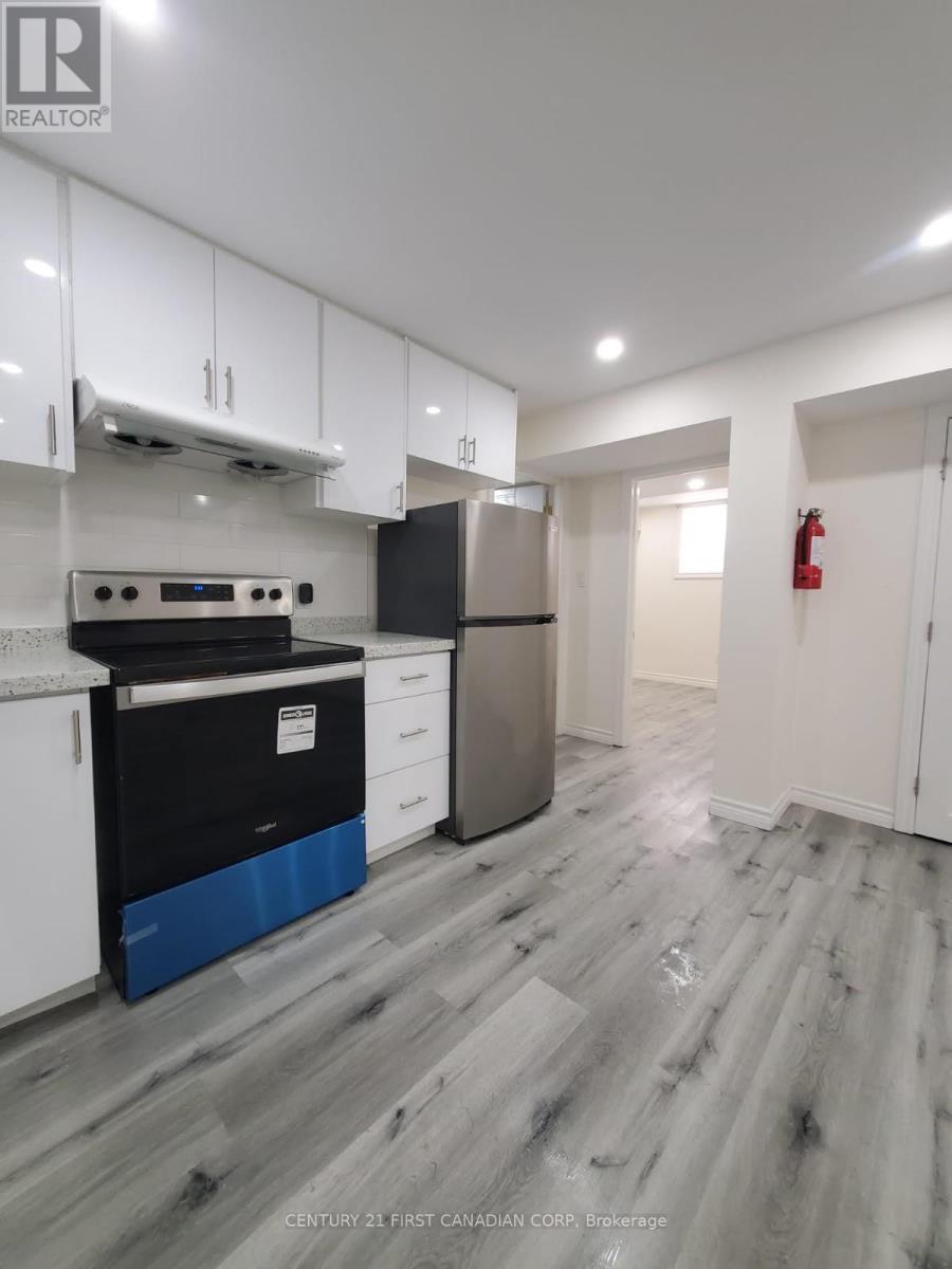 Lower - 289 Middleton Avenue, London South (South W), ON - Indoor Photo Showing Kitchen