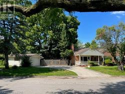 UPPER - 6 KIRKTON COURT London North (North H), ON N5X 1T2