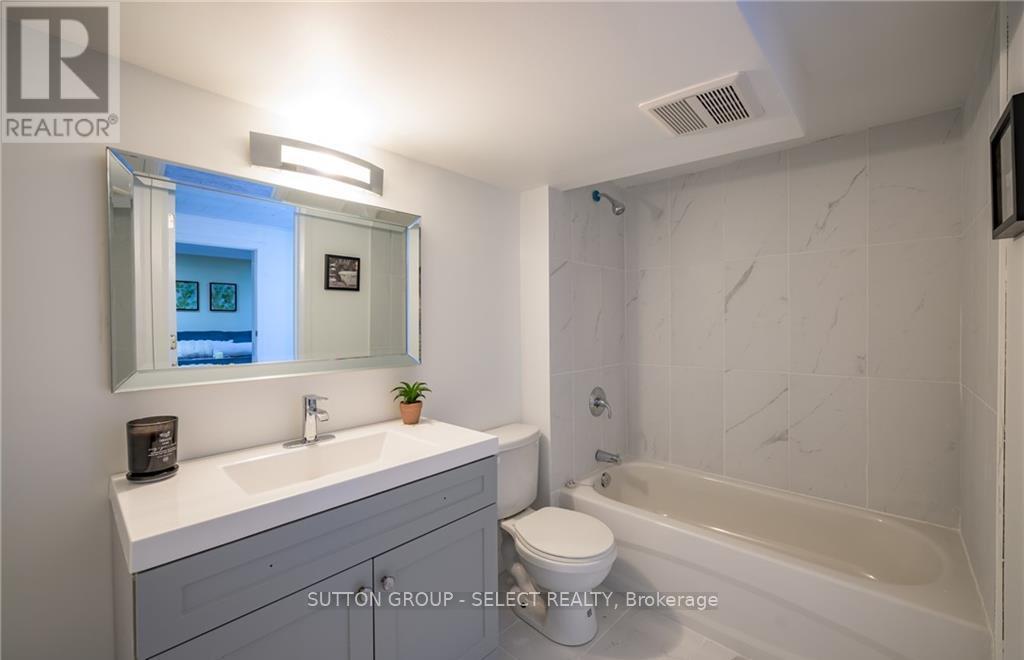 Lower - 6 Kirkton Court, London North (North H), ON - Indoor Photo Showing Bathroom