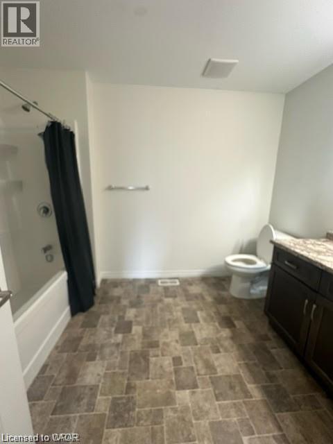 25 Kendell Lane Unit# Upper, Ingersoll, ON - Indoor Photo Showing Bathroom