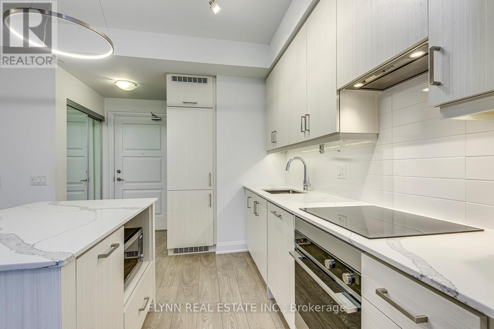 2001 - 36 Elm Drive W, Mississauga, ON - Indoor Photo Showing Kitchen