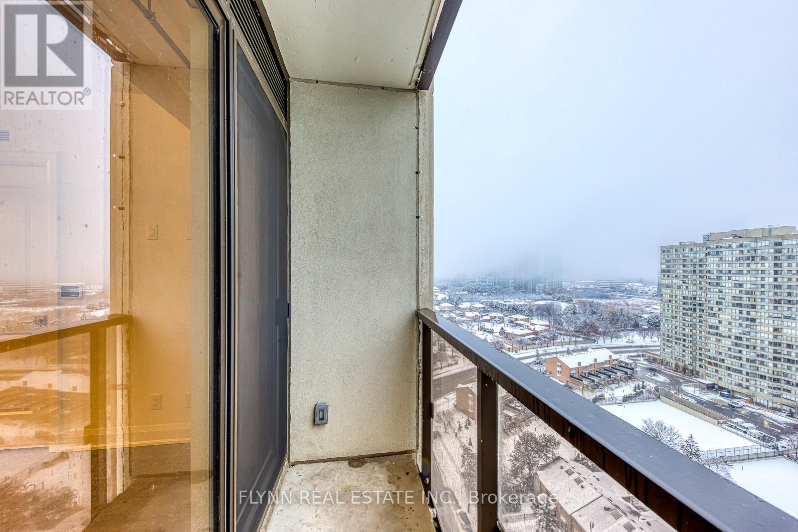 2001 - 36 Elm Drive W, Mississauga, ON - Outdoor With View