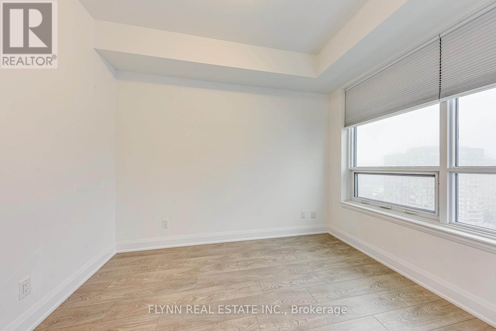 2001 - 36 Elm Drive W, Mississauga, ON - Indoor Photo Showing Other Room