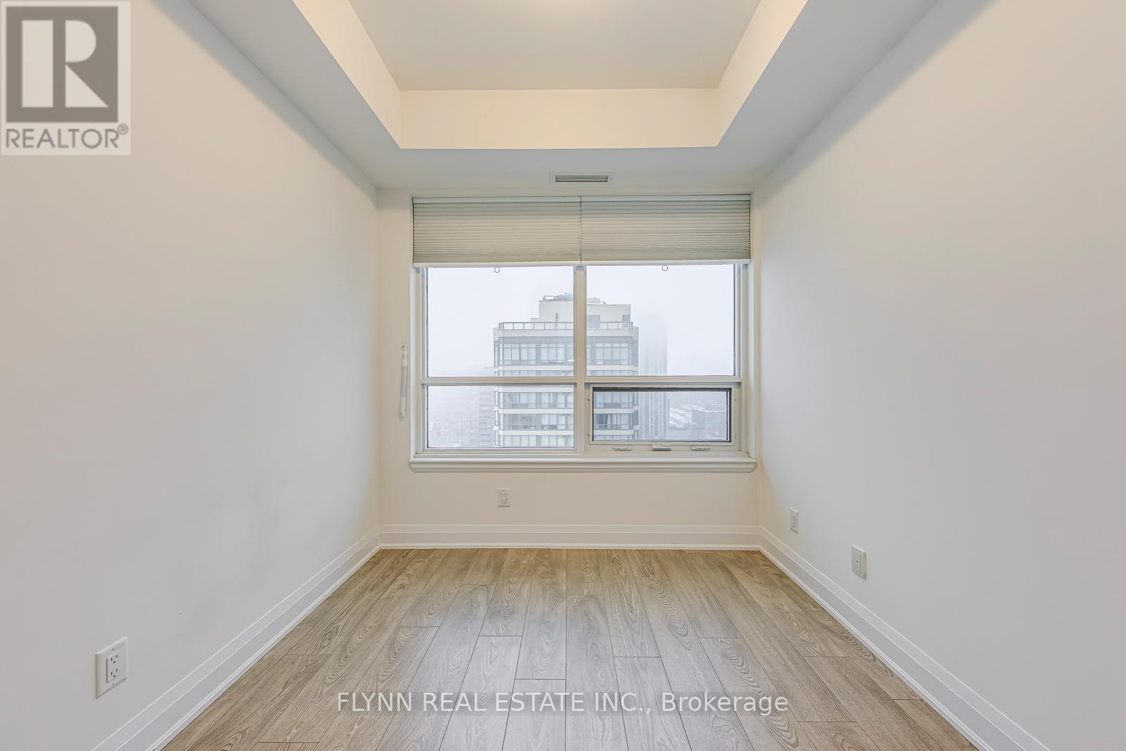 2001 - 36 Elm Drive W, Mississauga, ON - Indoor Photo Showing Other Room