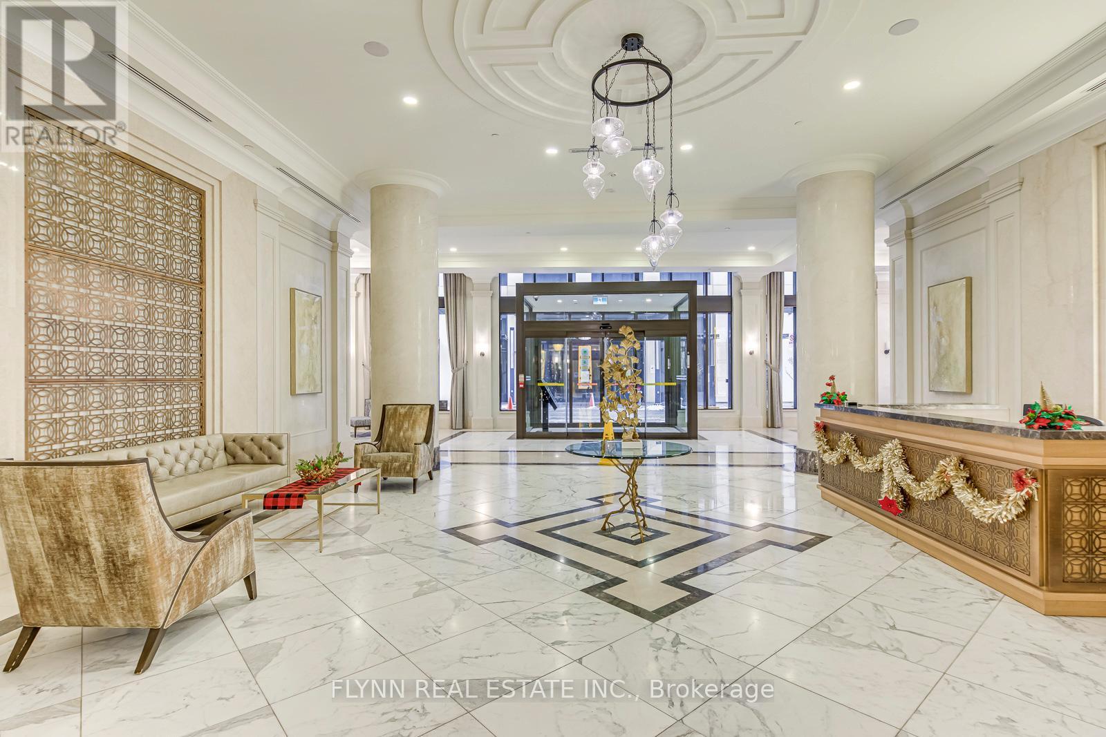 2001 - 36 Elm Drive W, Mississauga, ON - Indoor Photo Showing Other Room