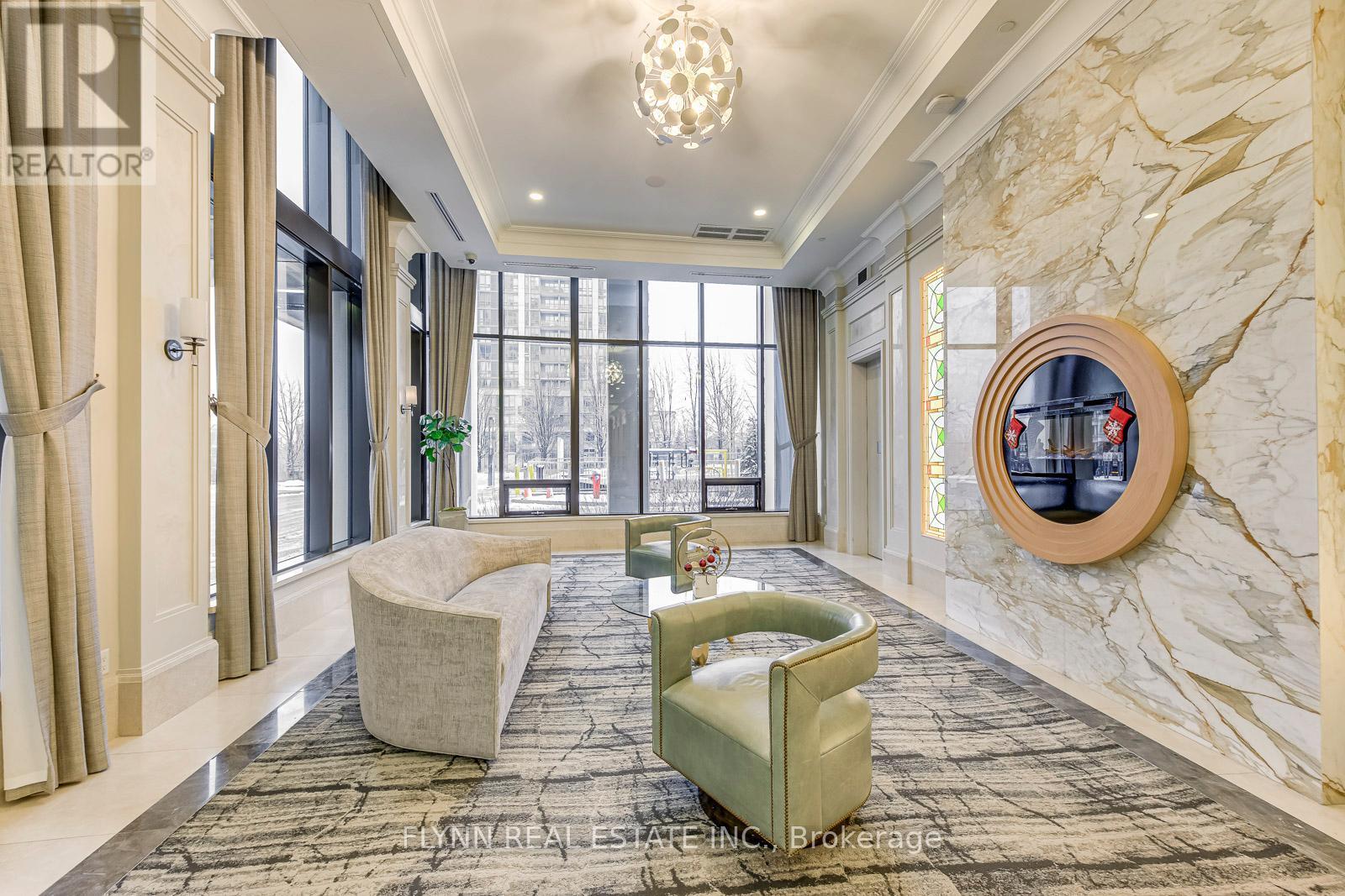 2001 - 36 Elm Drive W, Mississauga, ON - Indoor Photo Showing Other Room