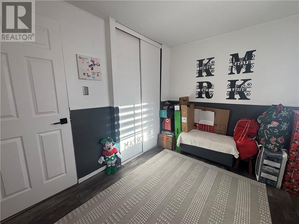 108 Armand Crescent, Chelmsford, ON - Indoor Photo Showing Other Room