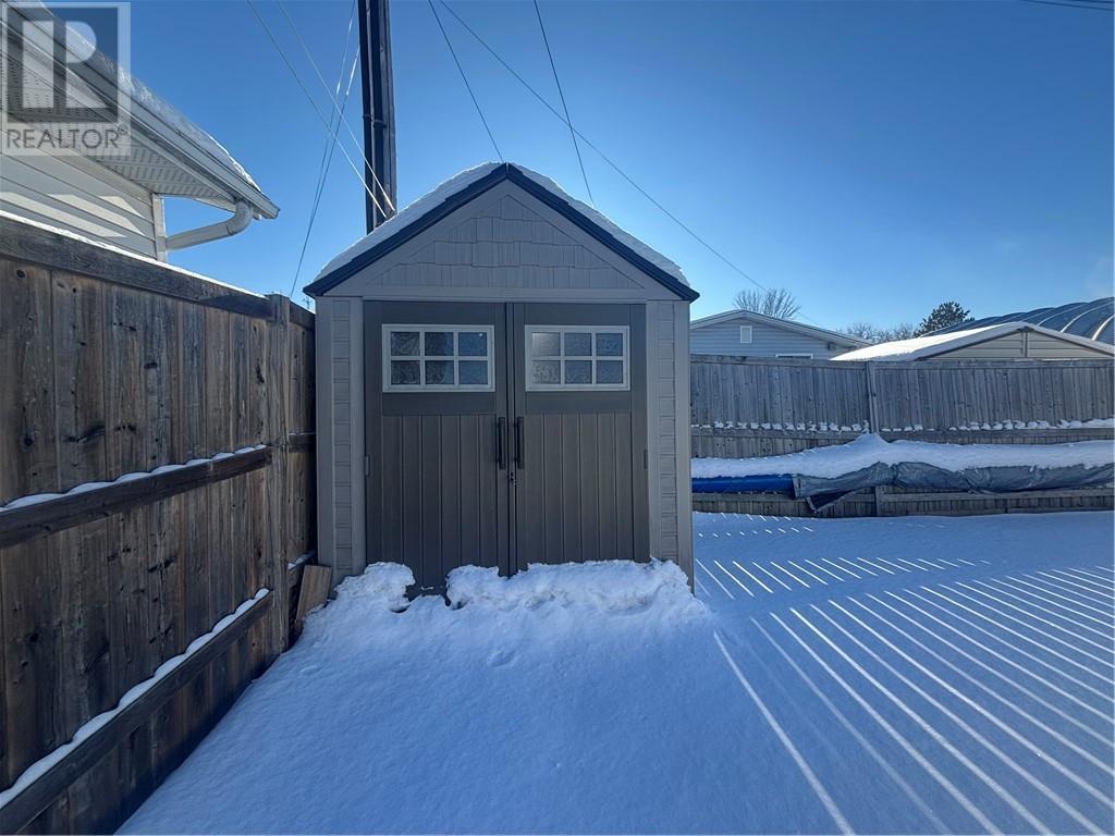 108 Armand Crescent, Chelmsford, ON - Outdoor